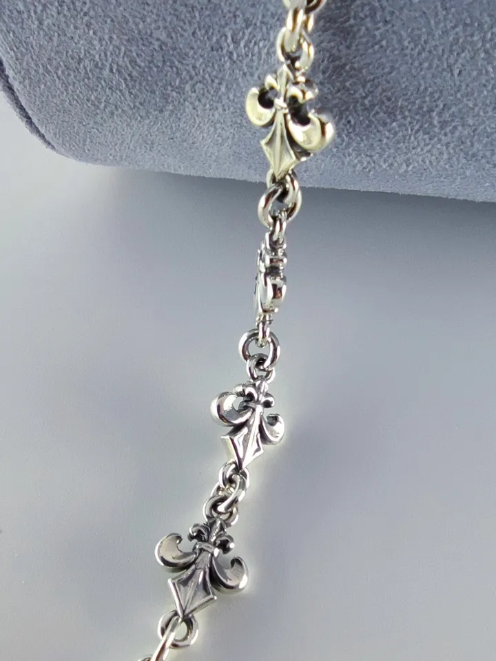 Fleur de lis - Lily Bracelet - Heraldic Lily