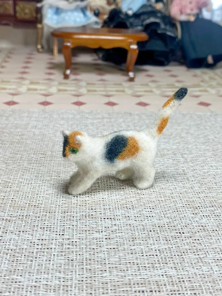 Cat for a dollhouse. Animal for a doll. Miniature cat. 1:12. Handmade.