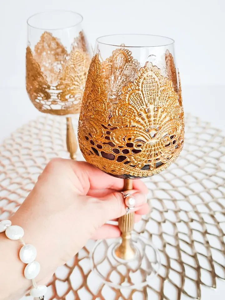 Wedding Glass Set Handcrafted, Elegant Golden Patterns, Art Glasses for Weddings