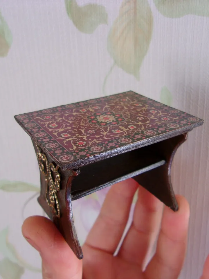 Dollhouse furniture set.1:12 scale.