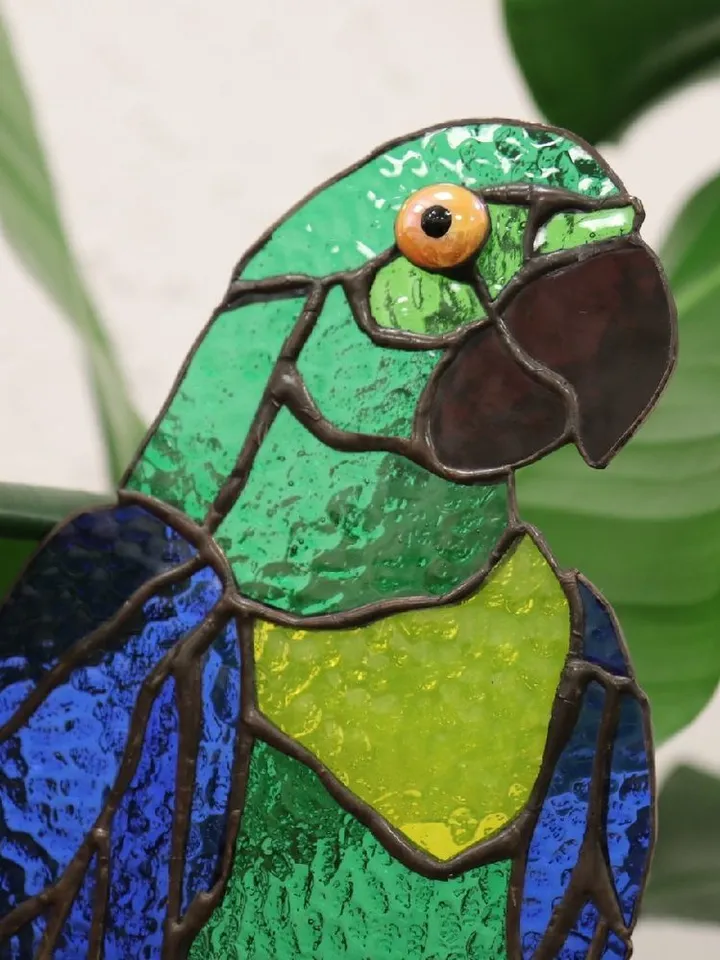 Macaw Parrot "Lucky One", Tiffany Stained Glass Art, Colorful Macaw Bird Glass Art, Tropical Parrot Tiffany Glass Decor, Stained Glass Macaw Wall Art, Handmade Glass Parrot Suncatcher, Exotic Bird Tiffany Stained Glass, Lucky Macaw Window Ornament