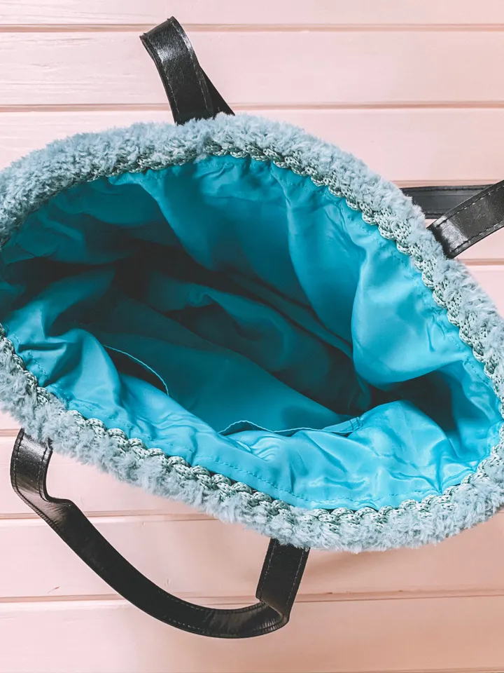 Green market bag, purse with fur, shopping pouch, crochet boho bag, hobo slouchy bag, woven bag