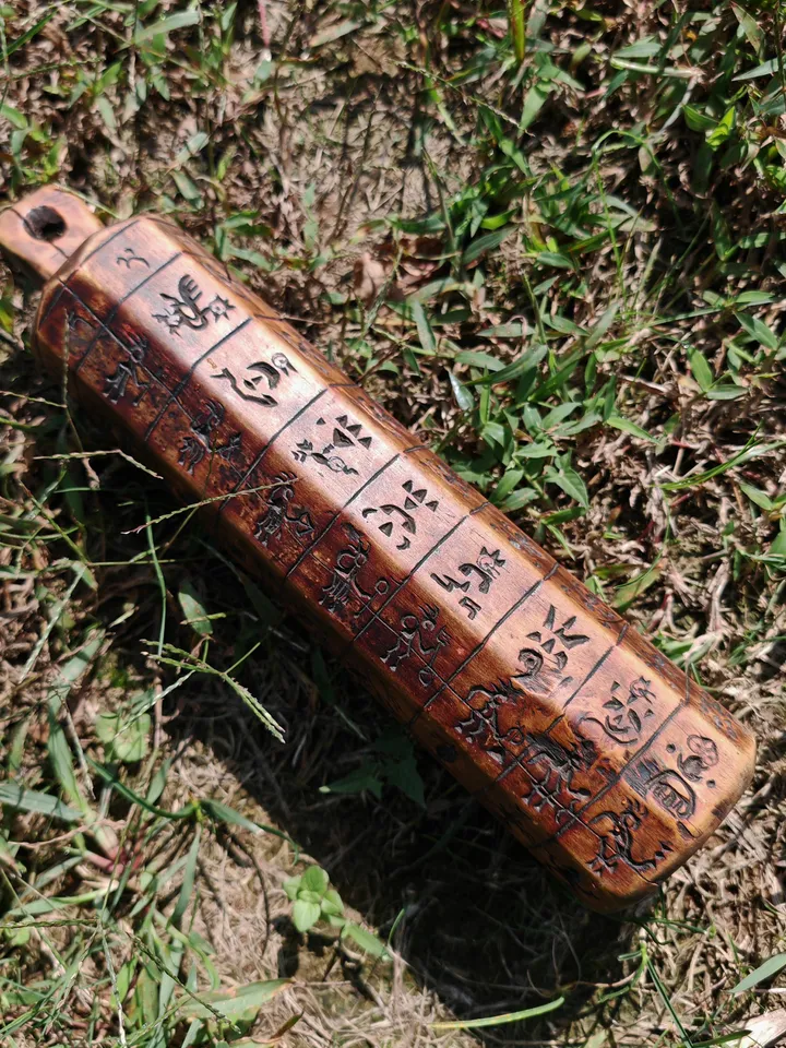 Gandhanra Antique Tibetan Buddhist Zanpar Wooden Mold Stick,Dharma Ritual Plate,Intricately Carved Esoteric Ritual Objects and protectors