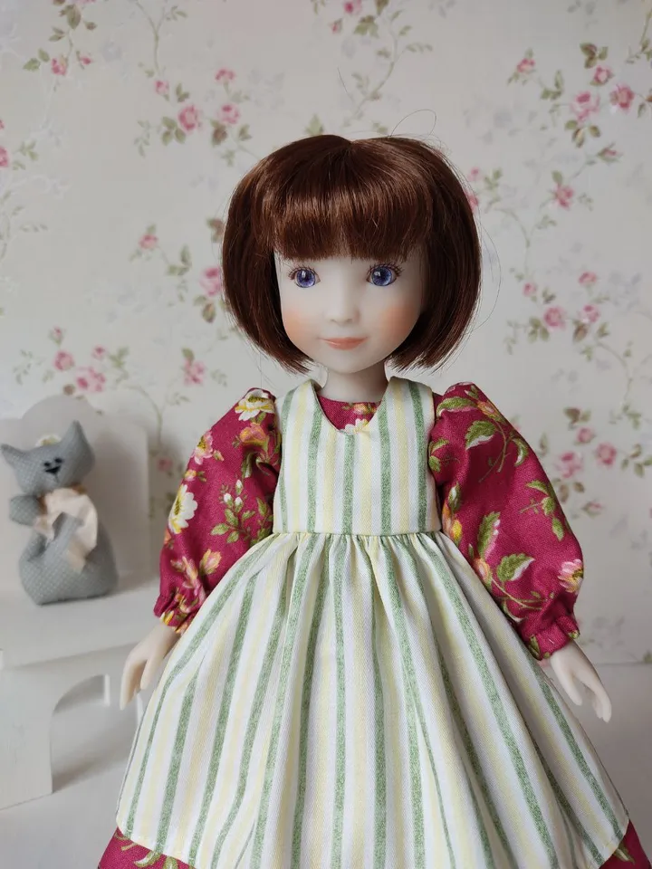 Sewing pattern for Siblies dolls.