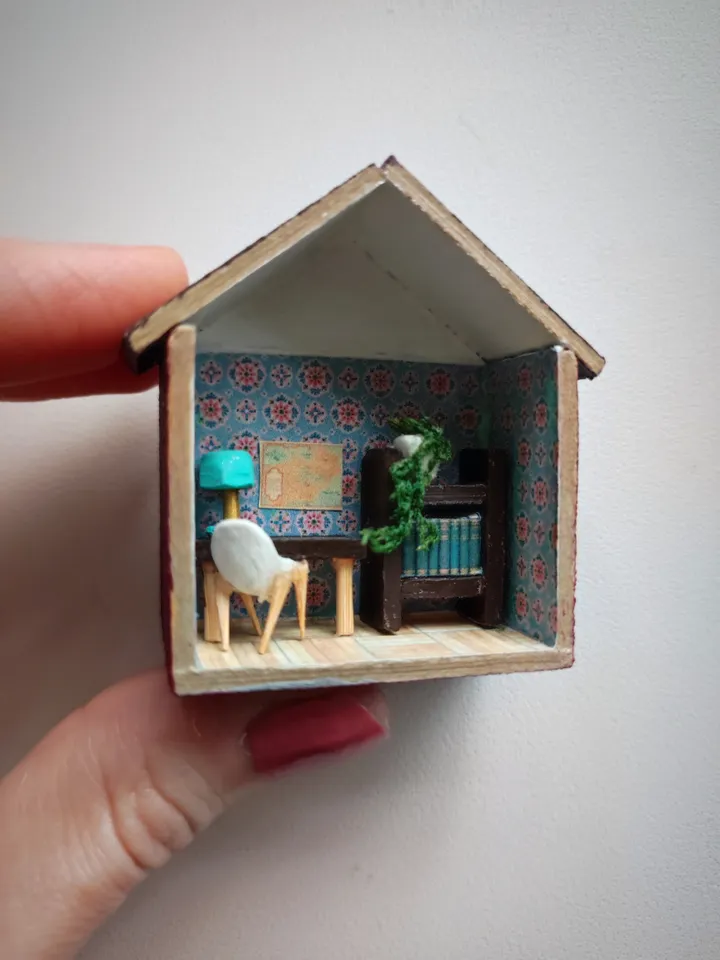 Micro Cabinet Miniature Doll House With Furniture scale 1/100