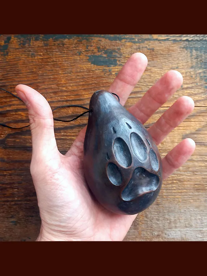Ocarina "Wolf guard" / ceramic flute / natural major