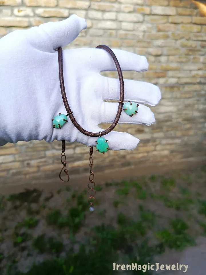 Chrysoprase Boho Necklace in Copper Wrap