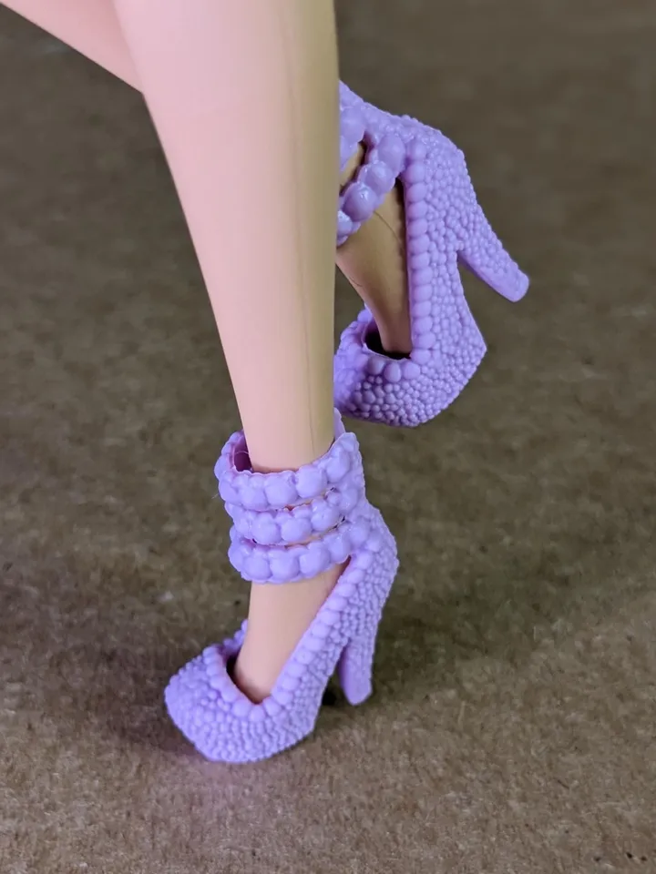 Purple high-heeled shoes for 1/6 scale female dolls