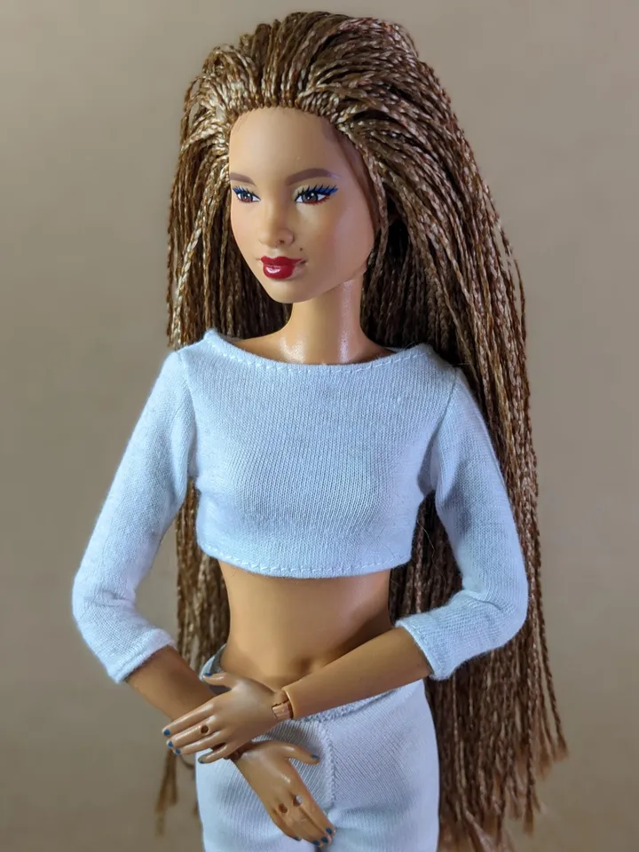 White long-sleeve T-shirt for 1/6 scale fashion female dolls