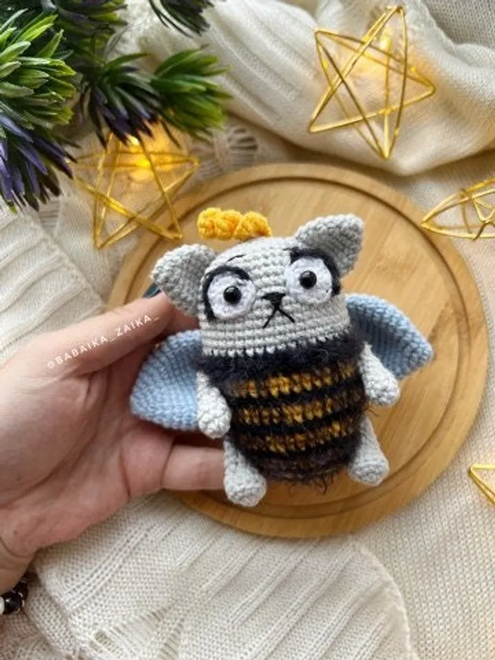 PDF Crochet Baby Cat Bee Pattern, Amigurumi Cat in Bee Costume, Cute Crochet Kitty, Amigurumi Crochet Animal Toy DIY Digital PDF Pattern