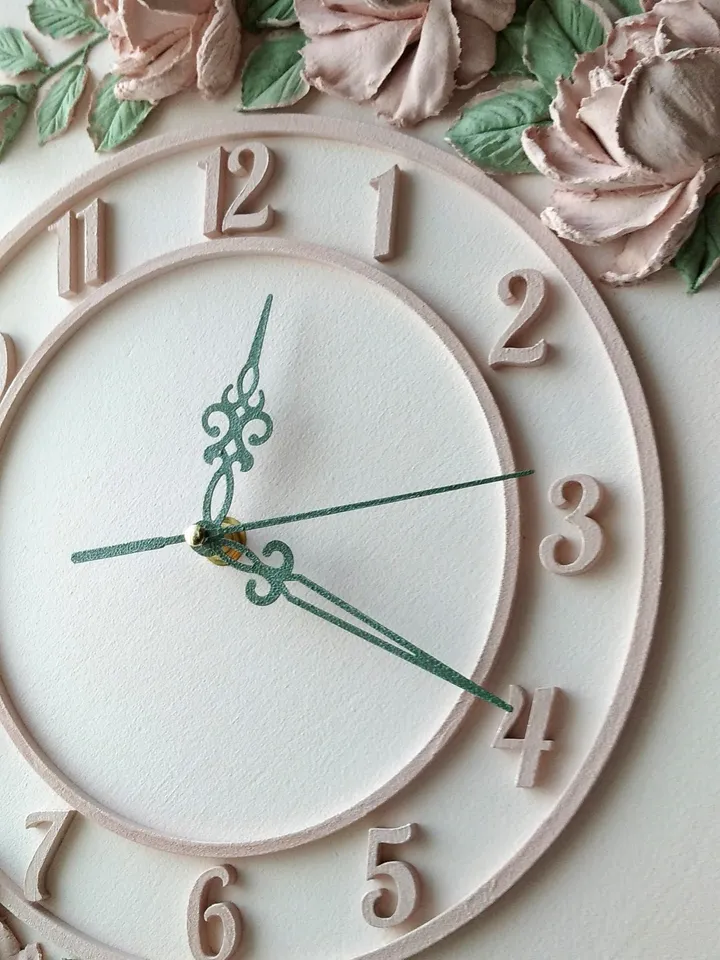 Pink wall clock with roses in shabby chic style Silent wall clock for bedroom or nursery Gift for Christmas, Birthday, Mother's Day, Wedding, Housewarming