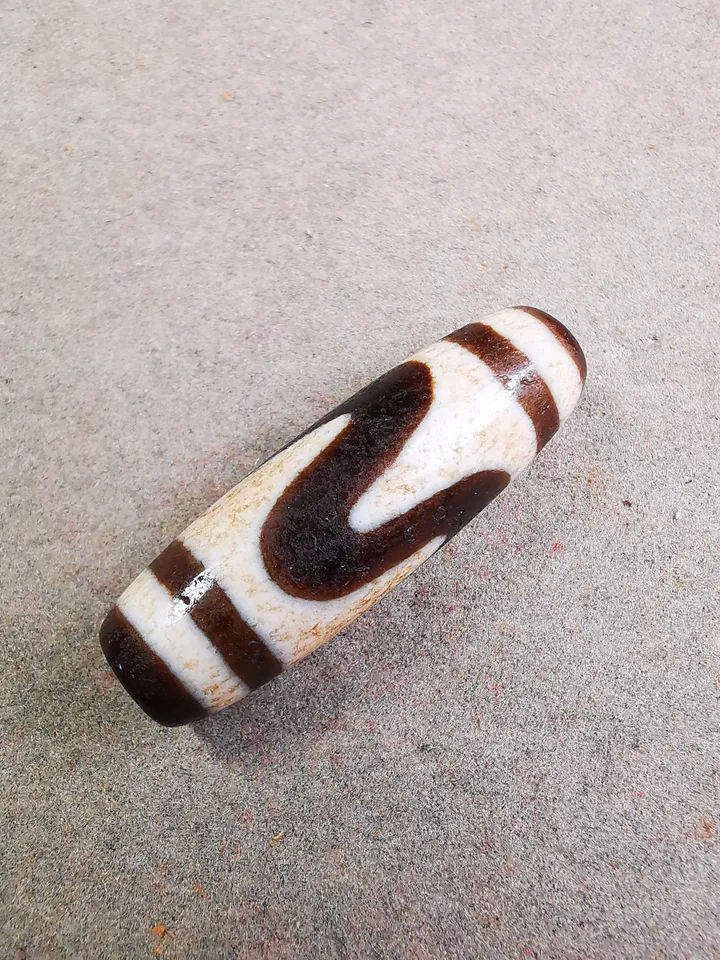 Gandhanra Acient Tibetan Tiger Tooth Tasso Dzi Bead(30 Years Old),Protective Amulet Bead