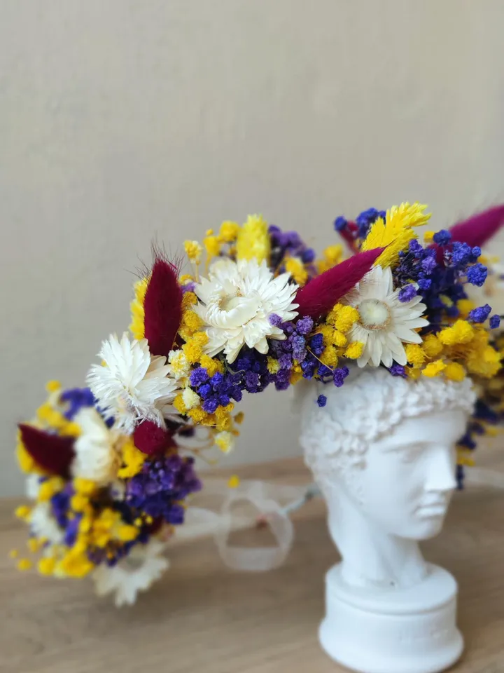 Yellow dry flower crown ,Crown of white daisies, wedding accessories, bridal crown, special gifts, birthday present,