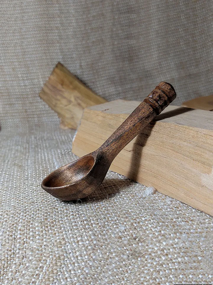 Handmade wooden coffee scoop, tea scoop, measuring spoon, Wooden gift coffee lovers, 9th anniversary willow wood spoon