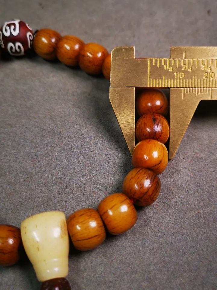 Gandhanra Handmade Tibetan Yak Bone Wrist Mala Bracelet,23 Prayer Beads Bracelet for Men