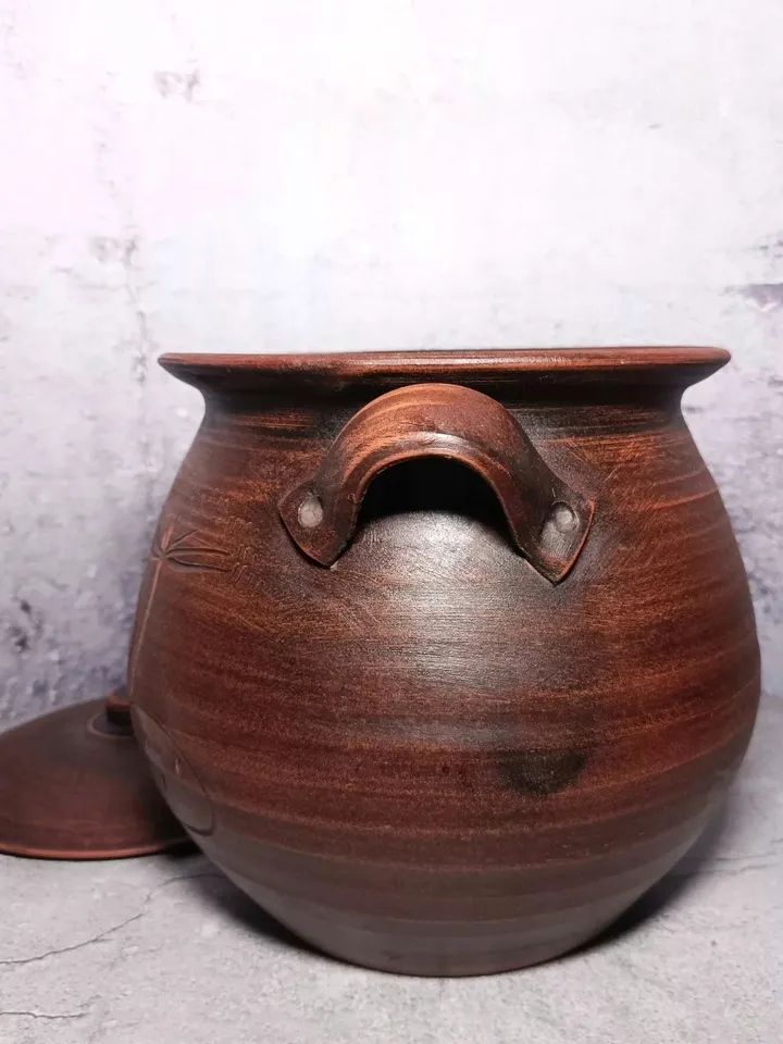 Pottery large casserole 185.97fl oz, Handmade clay casserole Cooking pot