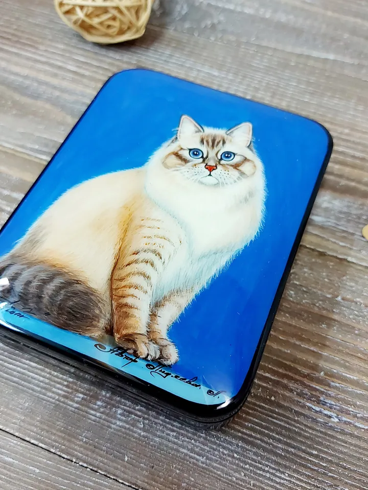Beautiful Russian Lacquer Box"Fluffy cat" Hand painted miniature painting jewelry box Mother of pearl Papier mache Art gift Fedoskino