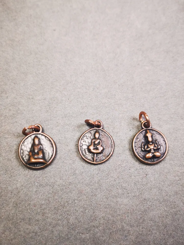 Gandhanra Handmade Tibetan Mala Amulet,Small Shakyamuni,Chenrezig,Jambhala Pendant for Prayer Beads,Bag Hanging,0.7"
