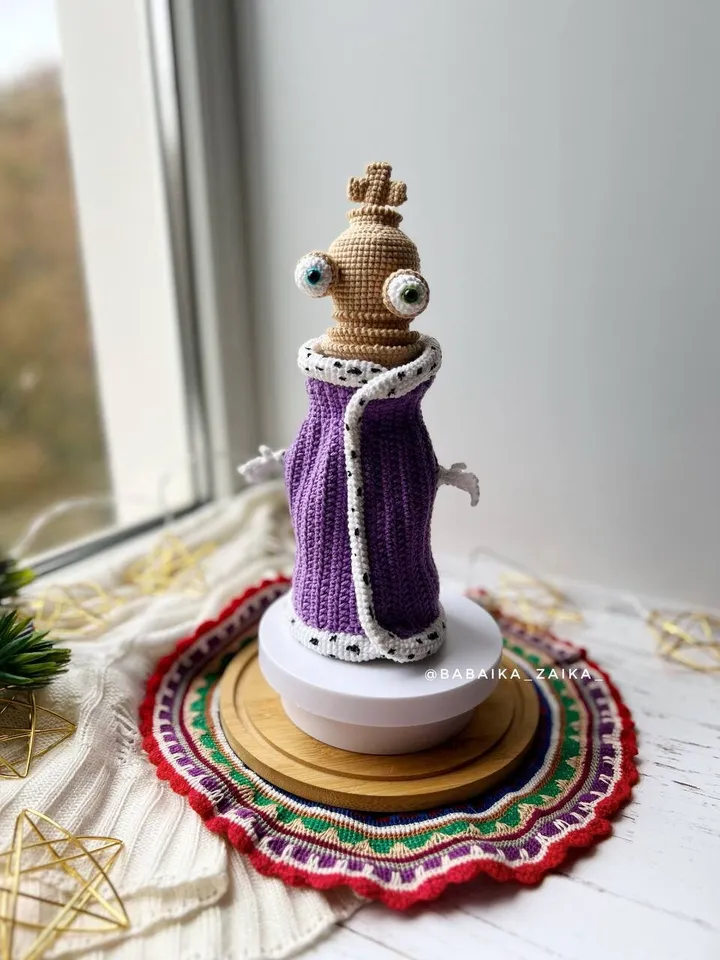 PDF Crochet Kinger Pattern, Amazing Digital Circus Amigurumi Pattern, Crochet Monster, Halloween Pattern, Chess Pattern, Amigurumi Doll