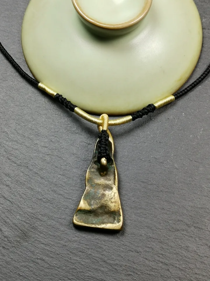 Gandhanra Antique Tibetan Buddhist Protective Amulet,Amitayus Statue Pendant