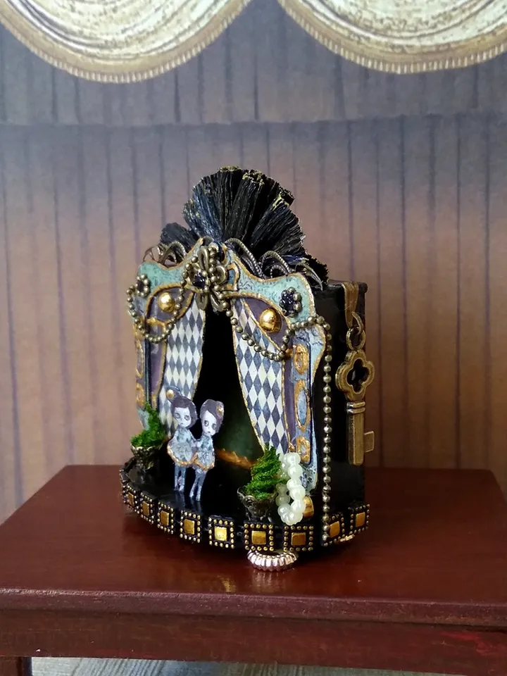 Miniature puppet theater for doll houses.1:12 scale.