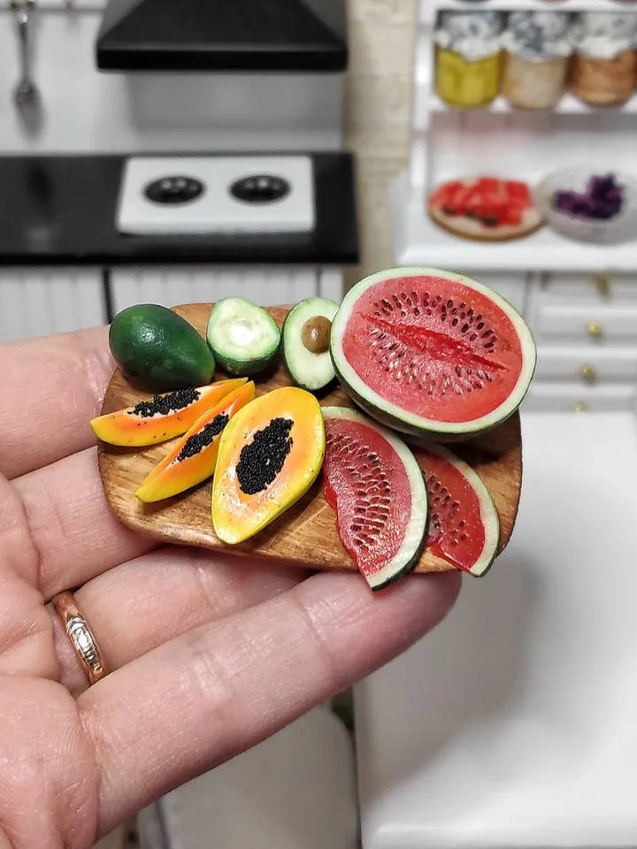 exotic fruits for dollhouses - Realistic miniature scale 1 6 - gifts ideas - mini fruit - fruit for dolls - miniature