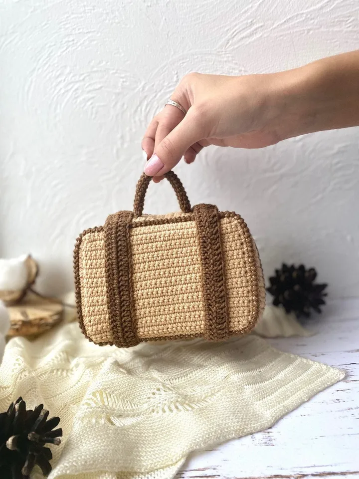 PDF Crochet Pattern Teddy Bear in Suitcase, Small Toy Pattern, Amigurumi, Animal Pattern, Amigurumi bear pattern, TUTORIAL bear in Eng