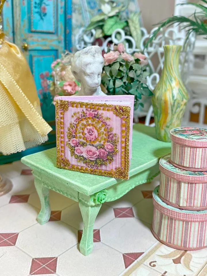 Tutorial. Doll Photo Album. DIY Assembly Instructions. 1:12