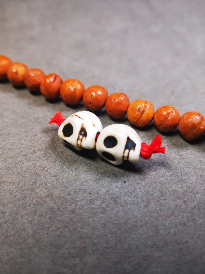 Gandhanra Handmade Tibetan Mala Spacer Beads,Stone Citipati Skull Beads, Marker Beads for Prayer Bead Necklace Accessories,0.47&quot; × 0.4&quot;