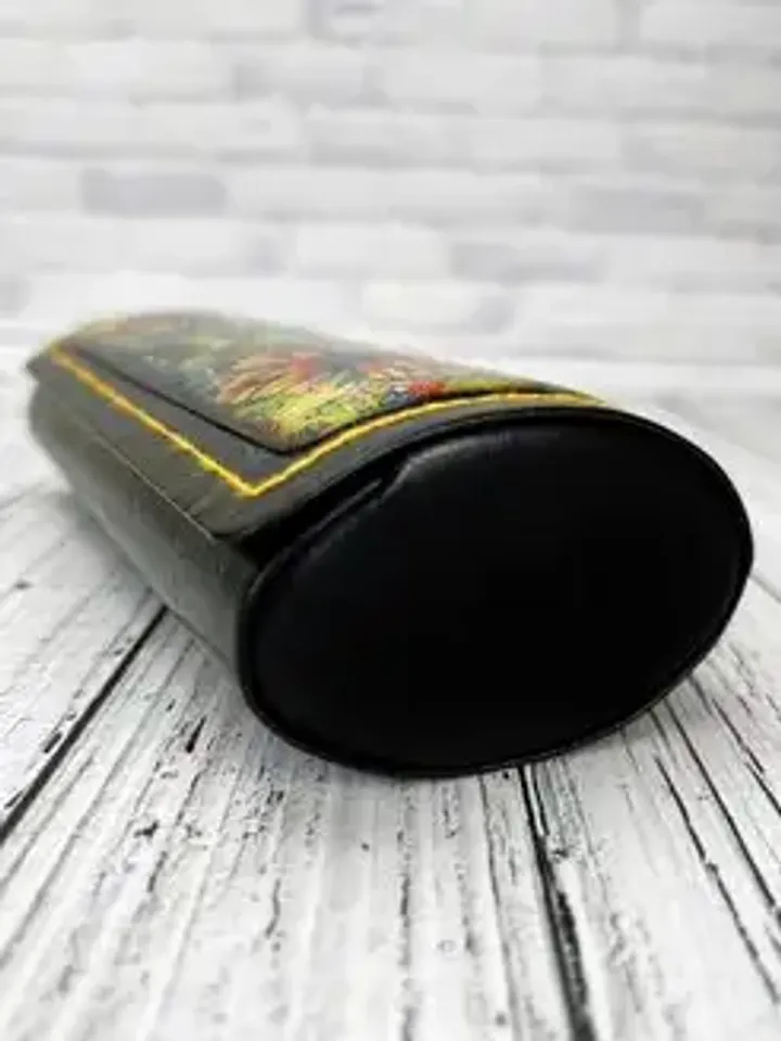 Hard case for glass with magnet (No. 383)