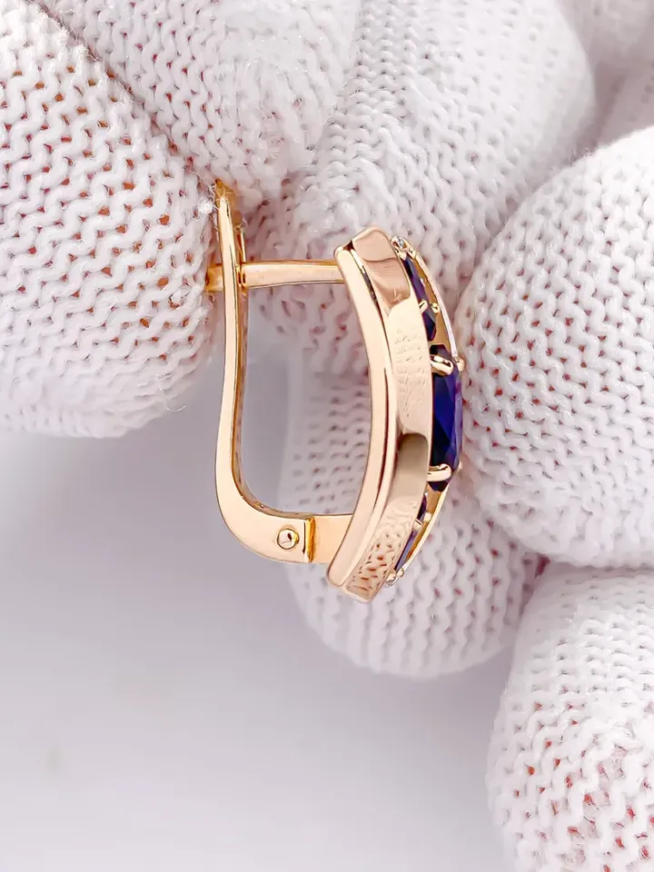 Earrings jewelry Silver gold plated 925 assay value with corundum