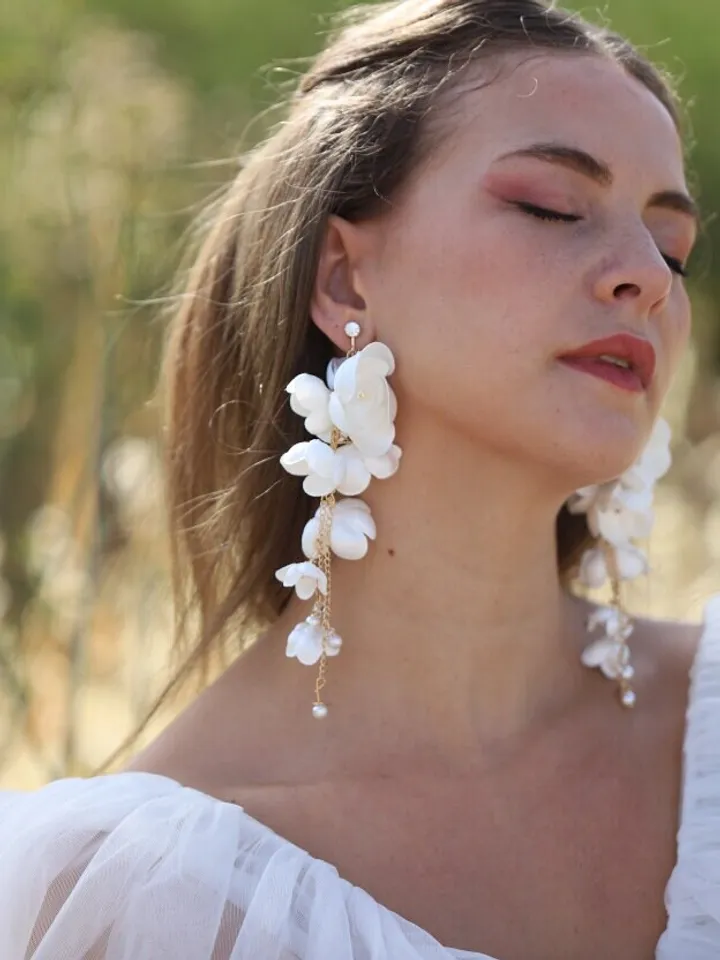 Flower Boho Wedding Earrings For Bride, Long Floral Bridal Earrings, Flower Statement Wedding Jewelry, Beach Bride Jewelry, Gold Jewellery
