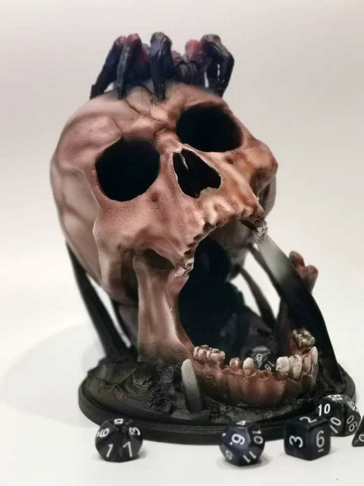 Skull With the Red Spider Dice Tower, Desert's Kiss Dice Roller, 3D Printed Dice Tower, Large Tower for Cubes, DND Board Game Dice Tray