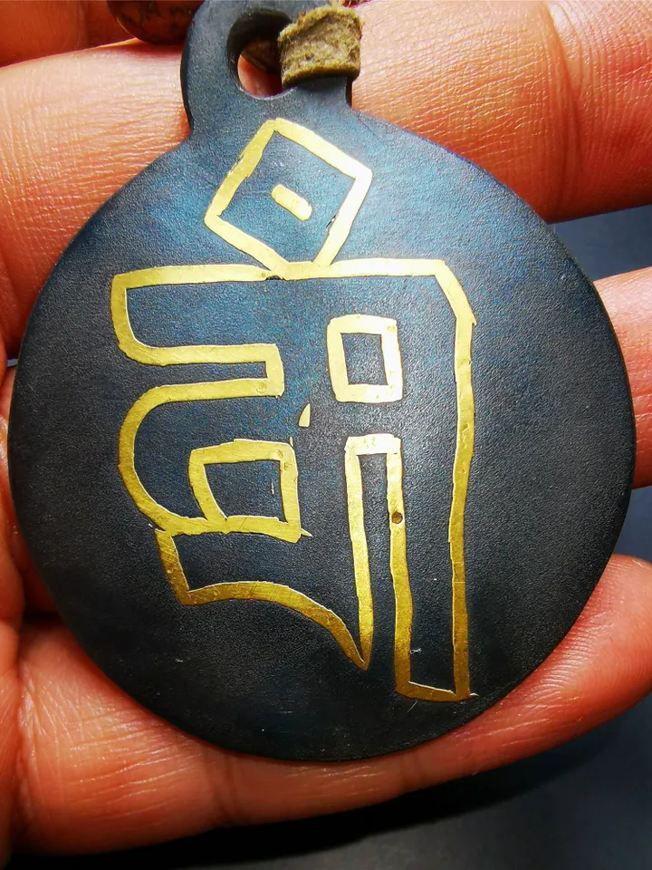Gandhanra Handmade Tibetan Buddhist Amulet,Melong Mirror, SIPAHO(srid pa ho),Mandala Badge,Unique Cross Vajra Pattern