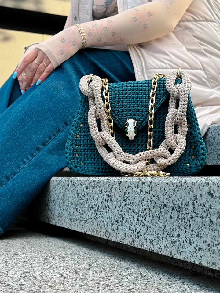 Crochet pattern women handbag PDF digital instant download, video tutorial, crossbody, chunky chain, small purse, clutch, shoulder bag