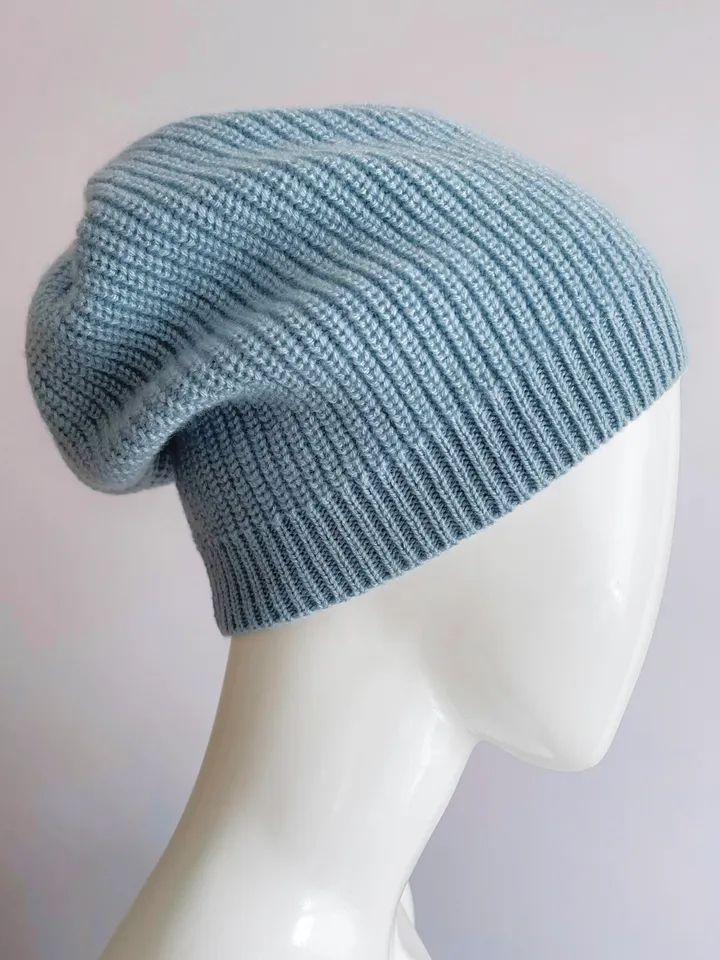 Blue cashmere ribbed hat for women