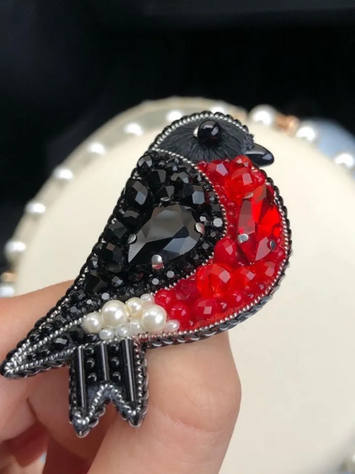 Bullfinch brooch/bird brooch/handmade brooch/handmade jewelry/bird jewelry/bullfinch/gift for her