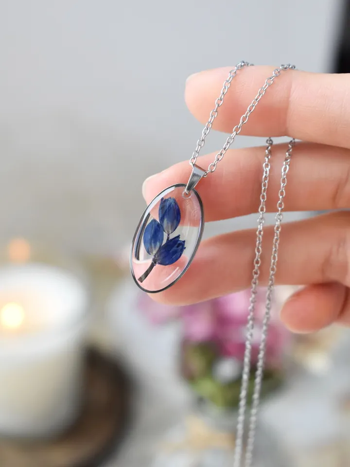 Real Scilla necklace. Scilla pendant in resin. Forest Jewelry.