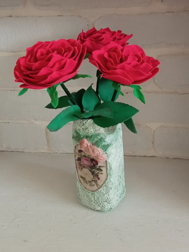 Bouguet artificial flowers red roses in a glass vase completely handmade, made in 1 copy. Gift for her/ home decor indoor/ birthday gift/ grandma gift