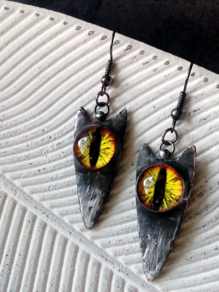 CAT eye earrings, Tin soldered earrings, Cat head earrings, Cat lovers bijouterie, Witch earrings, Halloween earrings