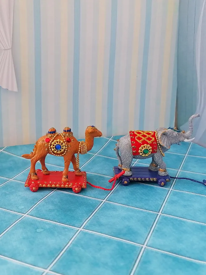 Camel on a cart.Dollhouse miniature.Doll toy.Puppet miniature. 1:12 scale.