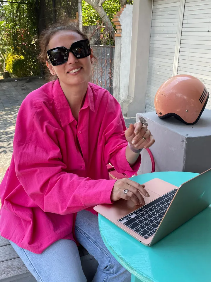 Pure linen oversize fuschia shirt / soft linen summer bikini cover up  maldi shirt / classy shirt comfy resort wear  / comfy women wear