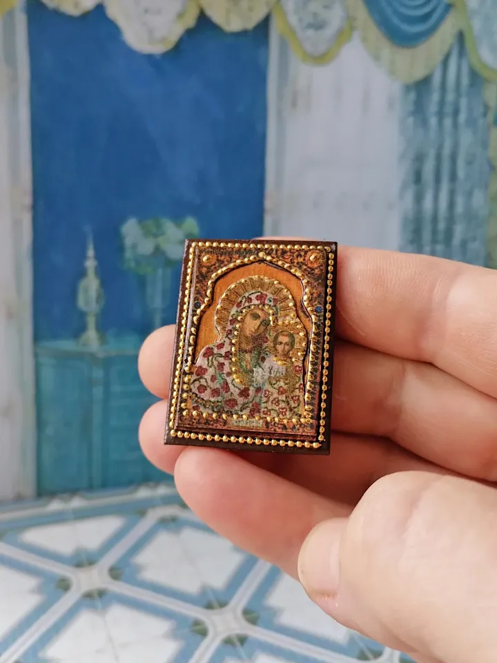 Miniature icon. Christmas icon.1:12 scale.Dollhouse miniature. Christmas. 1:12.Handmade.