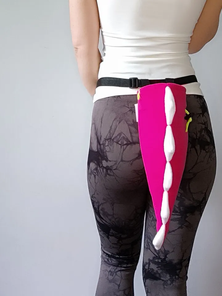 Chalk bag Dino Tail pink for rock climbing
