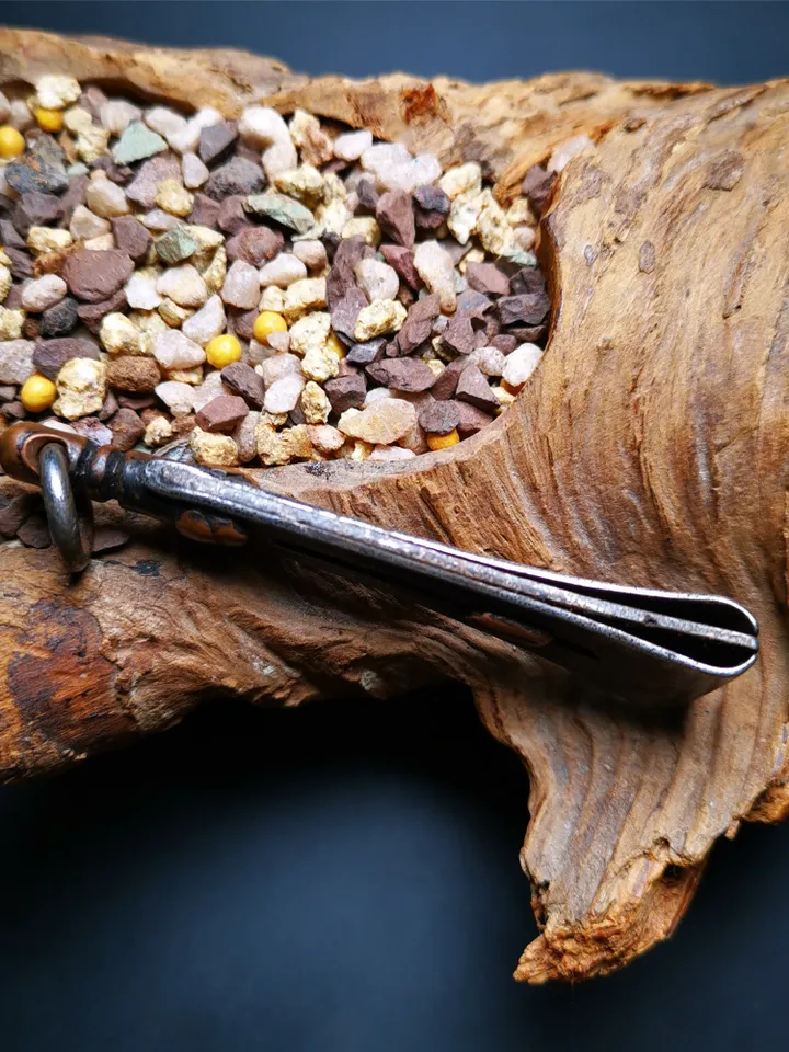 Gandhanra Handmade Tibetan Kitchen Tweezers Tool Cold Iron Fishbone Clamp Hotel Special Fishbone Epilator Clip