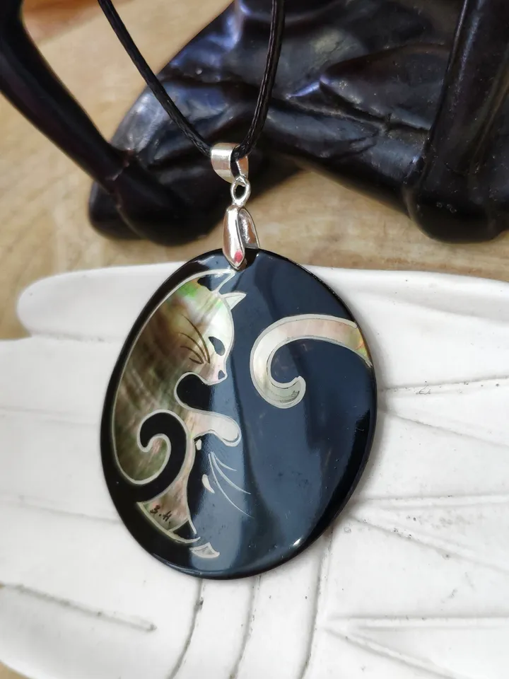 Pearl pendant necklace: Yin & Yang of black and white cat • Elegant symbolism on pendant for evening dress • Aesthetic gift for cat lover