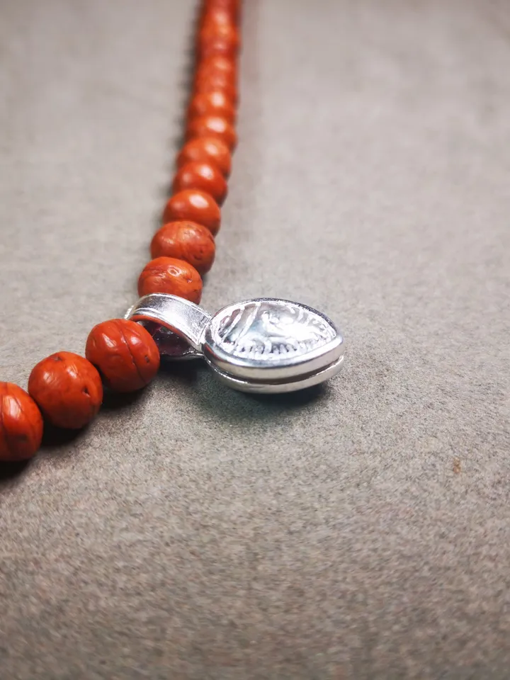 Gandhanra Handmade Buddhist Mala Counter Clip,Bum Counter Clip for Prayer Beads,Shankha / Conch Shape