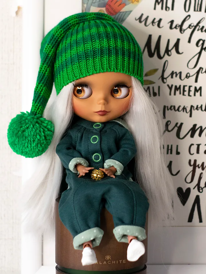 Green striped cap for Blythe doll, Pullip doll, Icy doll for Christmas or Saint Patrick's day, accessories for Blythe