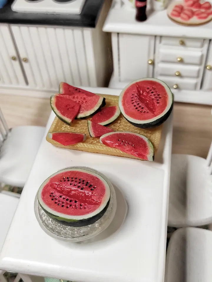 Realistic Watermelon for dollhouse, miniature, doll house, food, gift ideas, mini fruit, dollhouse miniatures, micro