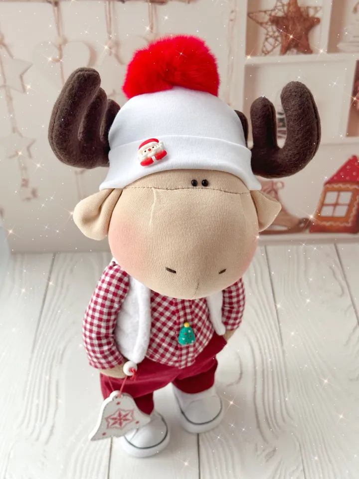 Christmas Moose sewing pattern. DIY Christmas doll.